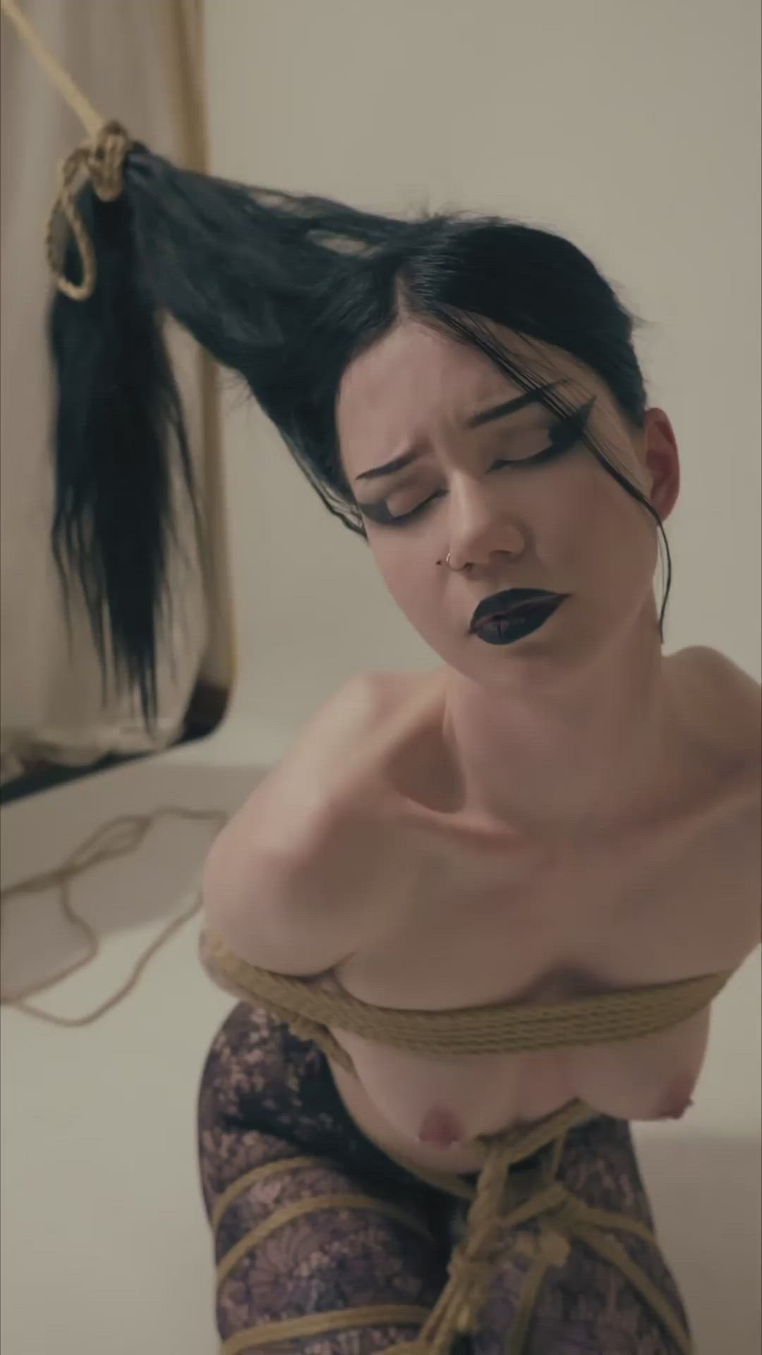 rope and skin and hair [F]
