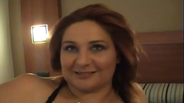 La conocimos en una playa con su novio, nos la llevamos a nuestro hotel y