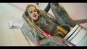 Tattoo Covered Solo Piss – Dreads, Fishnets & Golden Shower Fun